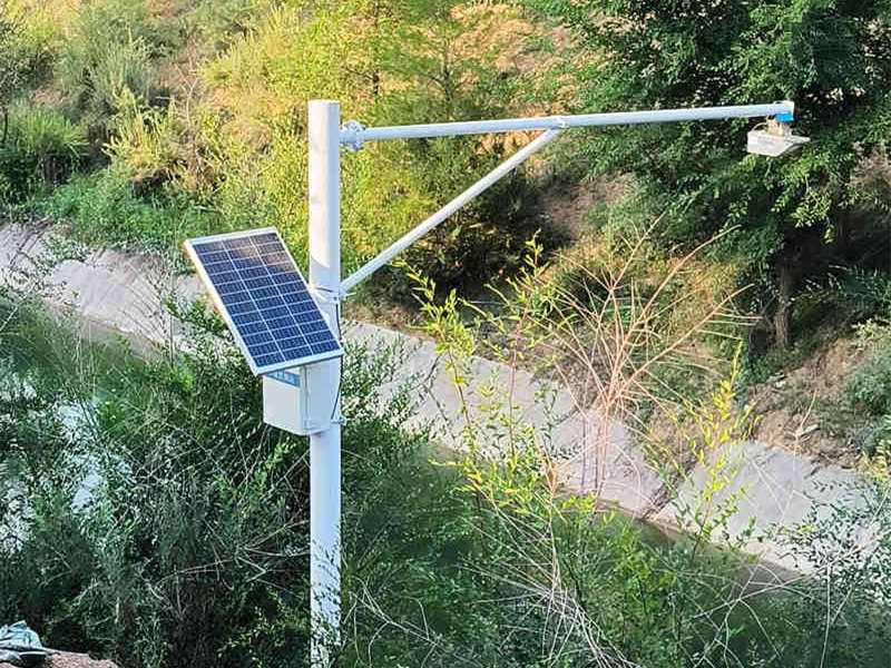 水位监测站在内蒙古完成安装